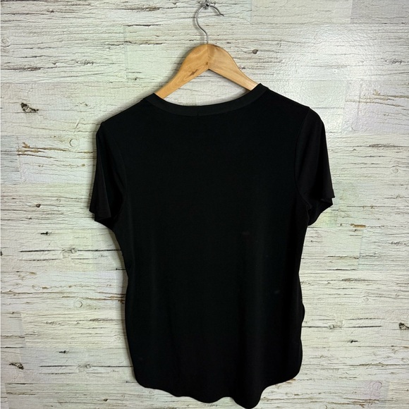 Banana Republic Black Short Sleeve Tee with bow blouse size small - Picture 6 of 6